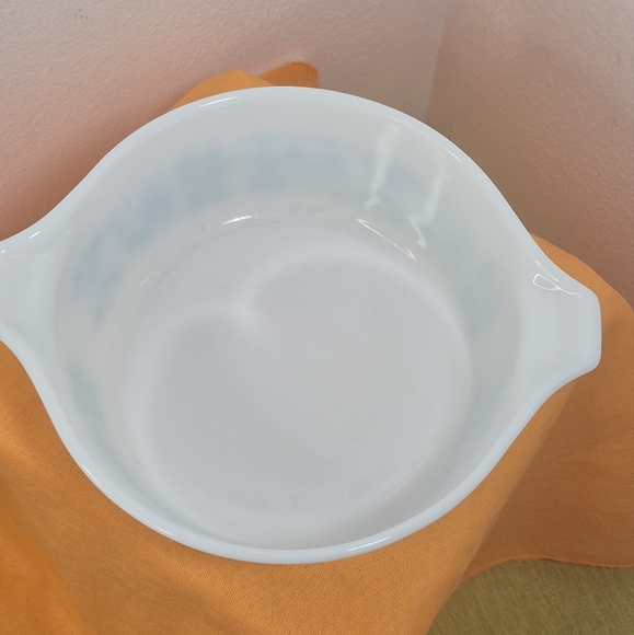 Vintage Pyrex Amish Butterprint #472 1 1/2 Pt Casserole Dish - Picture 7 of 11